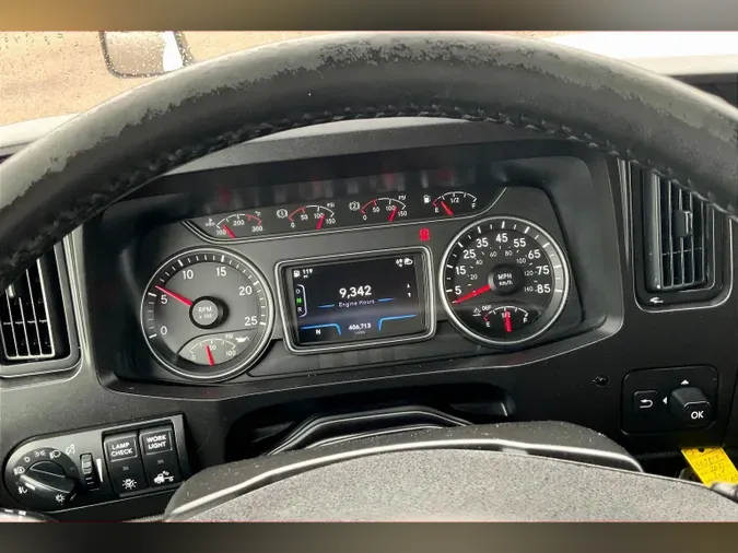 2021 INT LT625 6x4