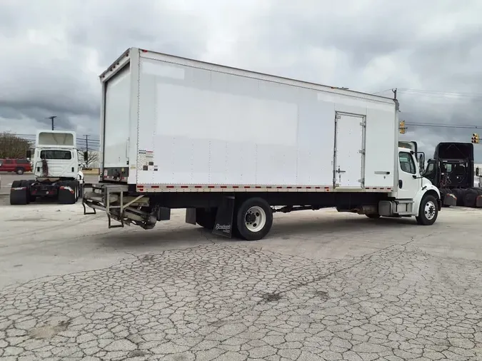 2018 FREIGHTLINER/MERCEDES M2 106