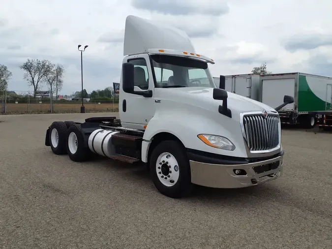 2019 NAVISTAR INTERNATIONAL LT625 DAYCAB T/A