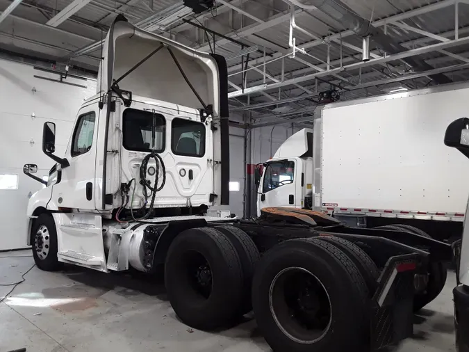 2020 FREIGHTLINER/MERCEDES NEW CASCADIA PX12664