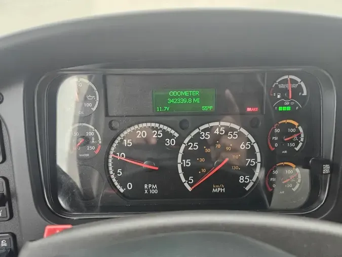 2018 FREIGHTLINER/MERCEDES M2 106