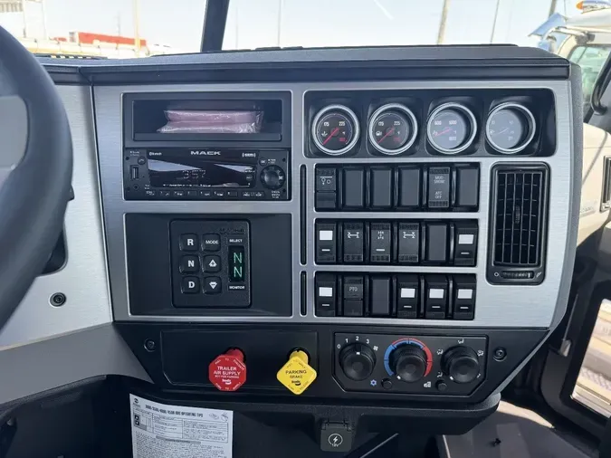 2026 MACK GRANITE 84BR