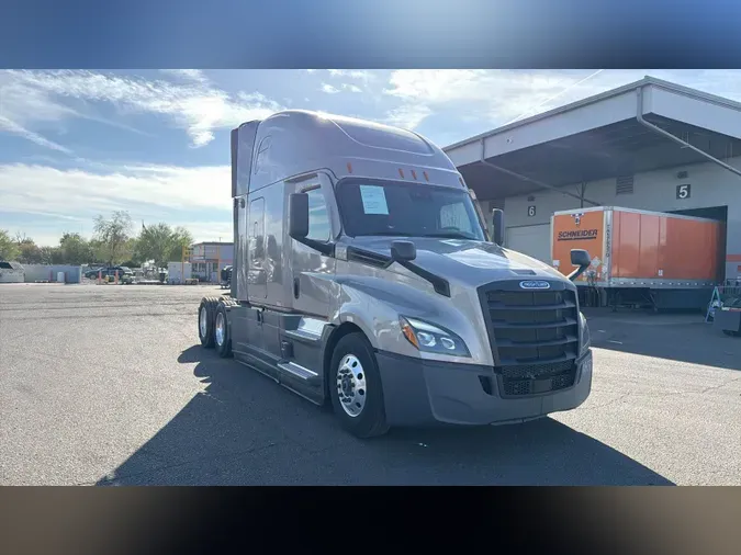 2025 Freightliner Cascadia 126a93de58ffe40b541eb610029fe0ff3ee