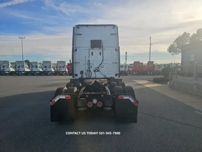 2020 FREIGHTLINER/MERCEDES CASCADIA 125