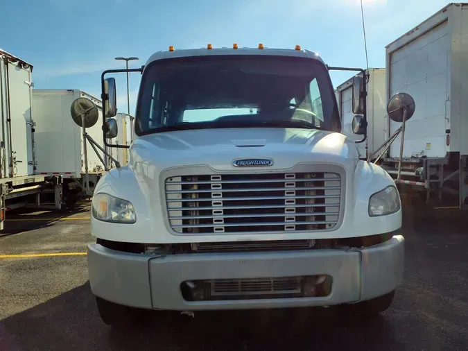 2014 FREIGHTLINER/MERCEDES M2 106