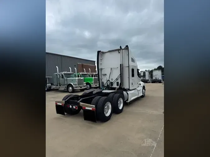 2022 KENWORTH T680