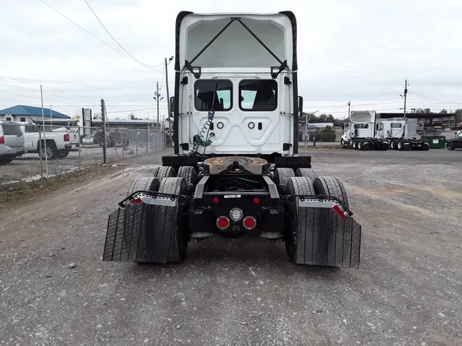 2020 FREIGHTLINER/MERCEDES CASCADIA 125