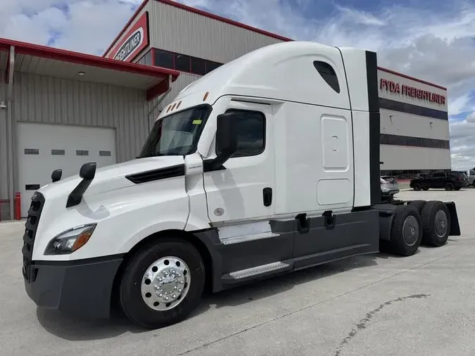 2023 Freightliner Cascadia&reg;