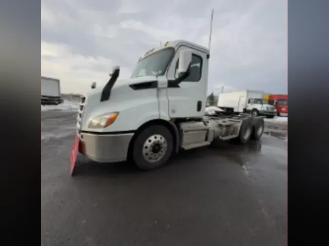 2020 FREIGHTLINER/MERCEDES NEW CASCADIA 116a943f3eef5c361144a382d449a20ff7c