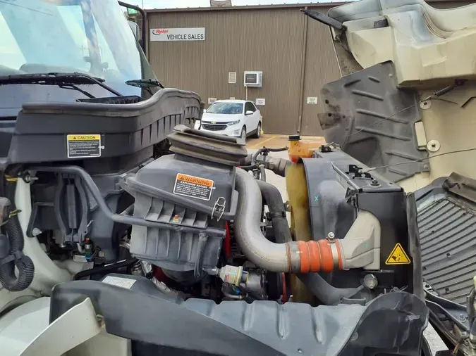 2019 NAVISTAR INTERNATIONAL 4300
