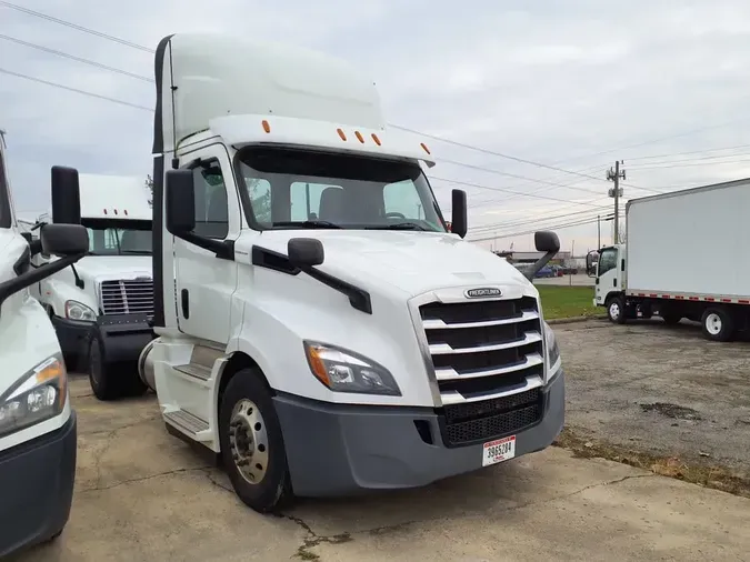 2020 FREIGHTLINER/MERCEDES NEW CASCADIA 116a94548c3939da8604f36508cb86a94d2