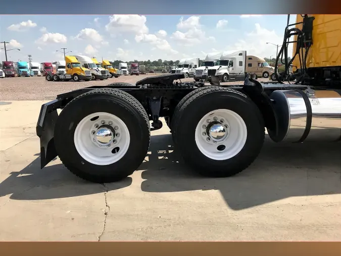 2019 INT LT625 6x4