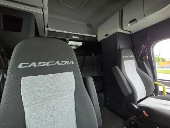 2021 Freightliner Cascadia