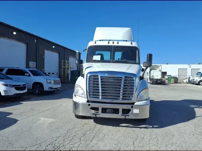 2019 FREIGHTLINER/MERCEDES CASCADIA 125a94e7a4531334c4062daf83cf13b0bfc