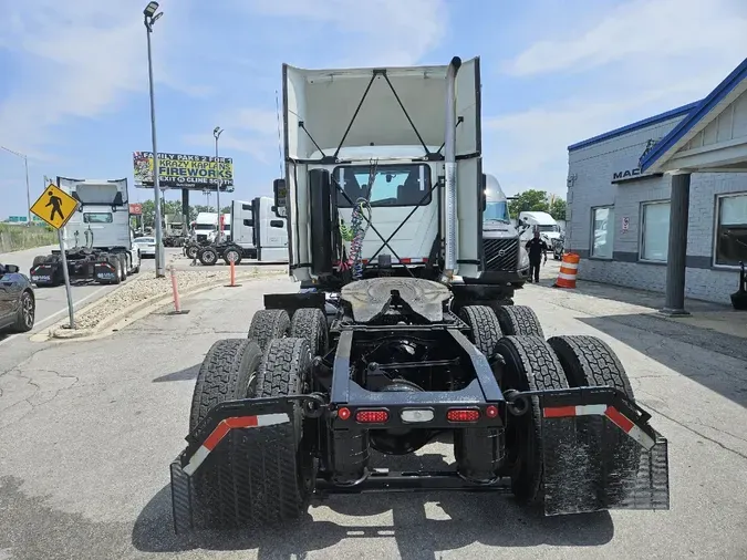 2021 MACK Anthem AN64T