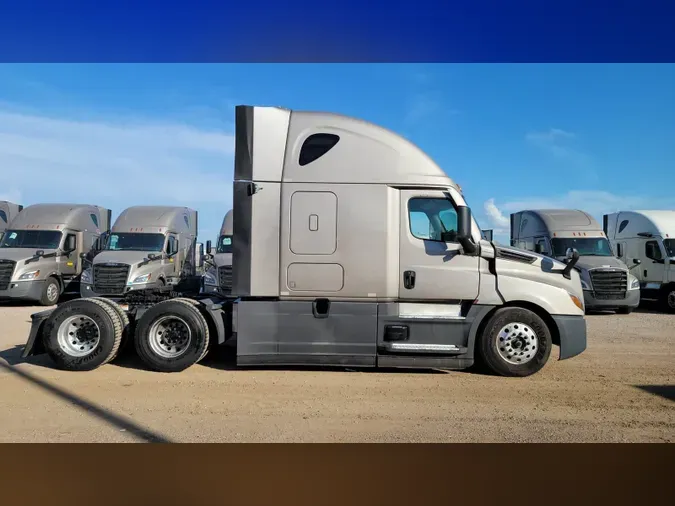 2024 Freightliner Cascadia 126