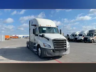 2023 Freightliner Cascadia 126