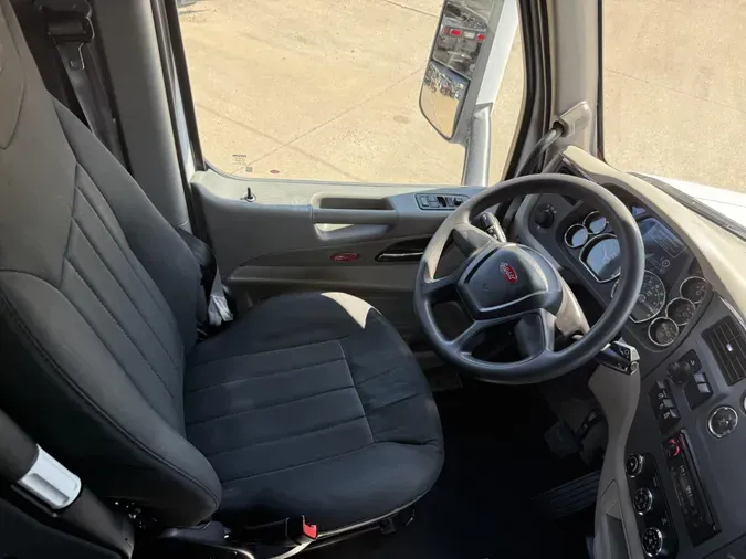 2022 Peterbilt 579