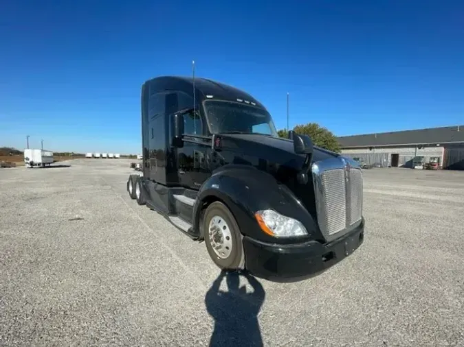 2021 KENWORTH T680