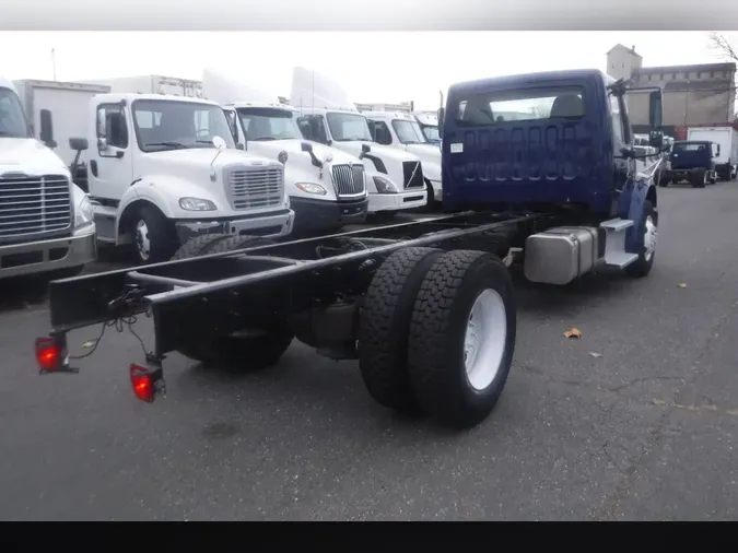 2018 FREIGHTLINER/MERCEDES M2 106