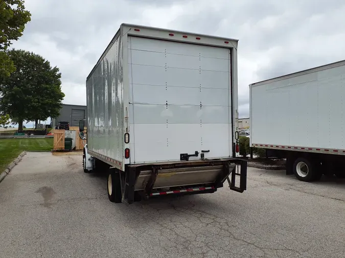 2015 FREIGHTLINER/MERCEDES M2 106