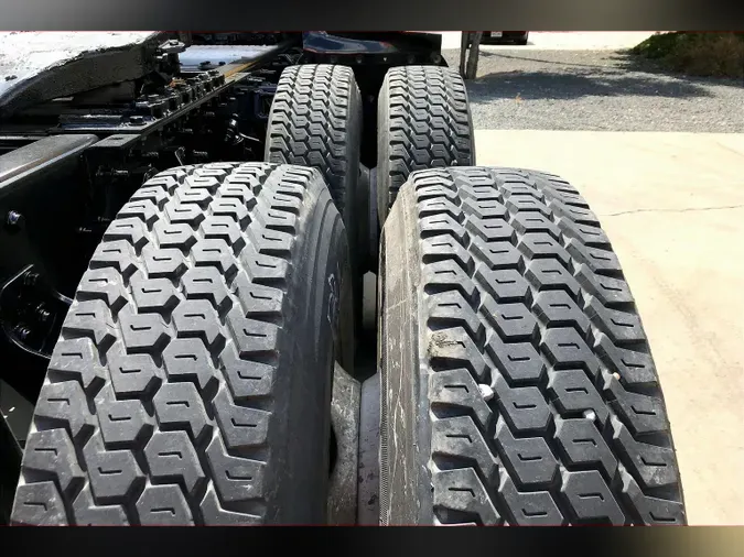 2019 INT LT625 6x4