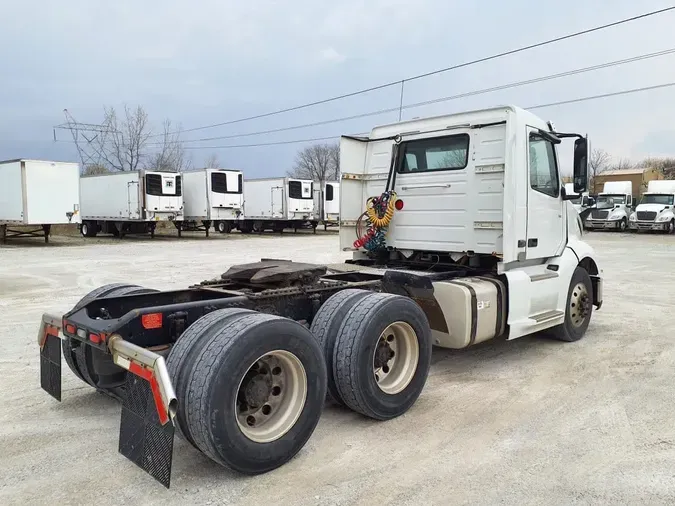 2018 VOLVO VNL64TRACTORa963a747136432c8f0329757ee6ad457