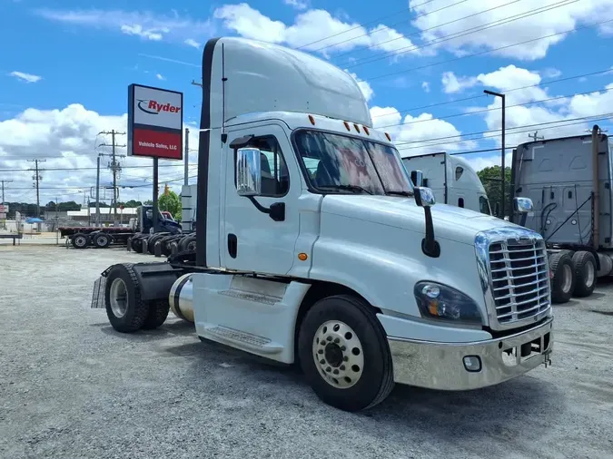 2019 FREIGHTLINER CASCADIA 125