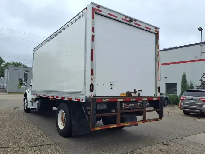 2019 FREIGHTLINER M2 106