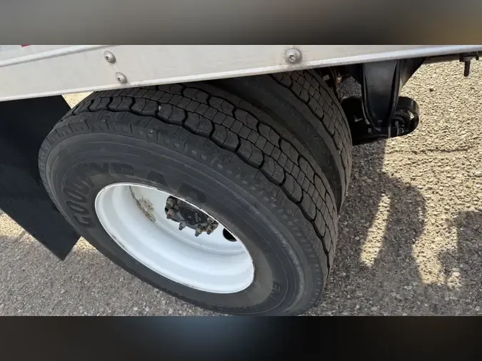 2021 FREIGHTLINER/MERCEDES M2 106