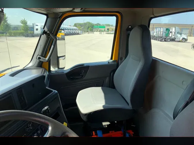 2019 INT LT625 6x4
