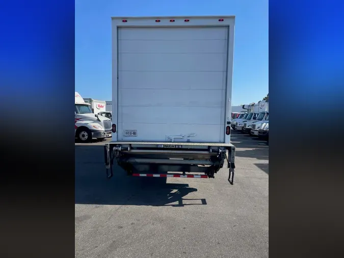 2018 FREIGHTLINER/MERCEDES M2 106