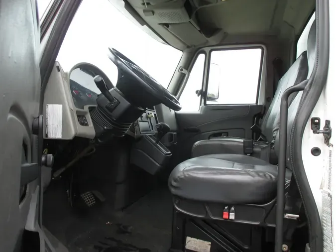 2012 INTERNATIONAL 4300