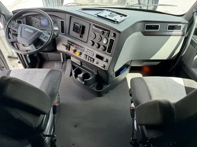 2020 Freightliner Cascadia