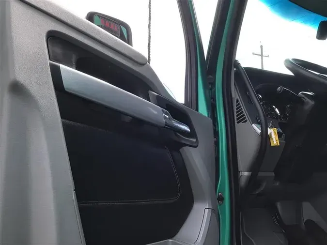 2021 KENWORTH T680