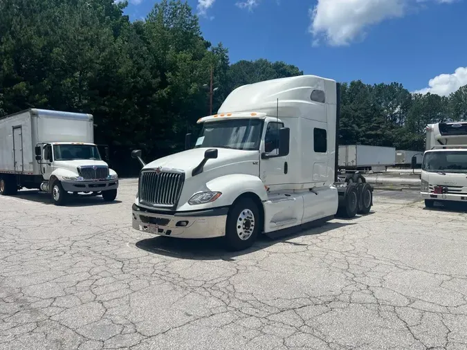 2019 NAVISTAR INTERNATIONAL LT625 SLPR CAB