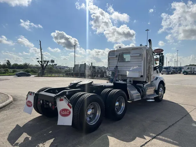 2017 Peterbilt 579