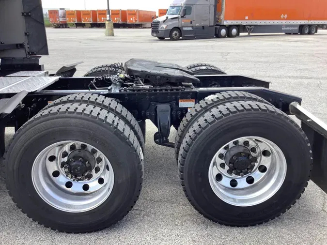 2024 Freightliner Cascadia 126