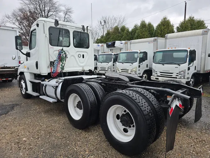 2018 FREIGHTLINER/MERCEDES CASCADIA 125