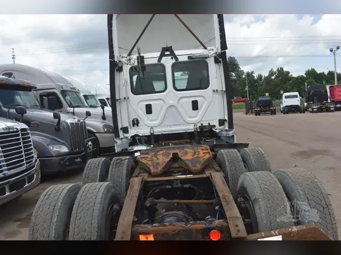 2014 FREIGHTLINER CASCADIA 125