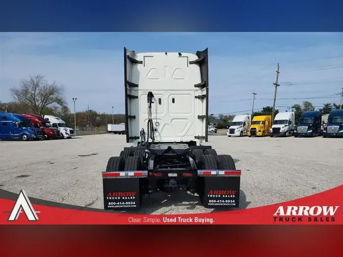 2019 FREIGHTLINER CA126