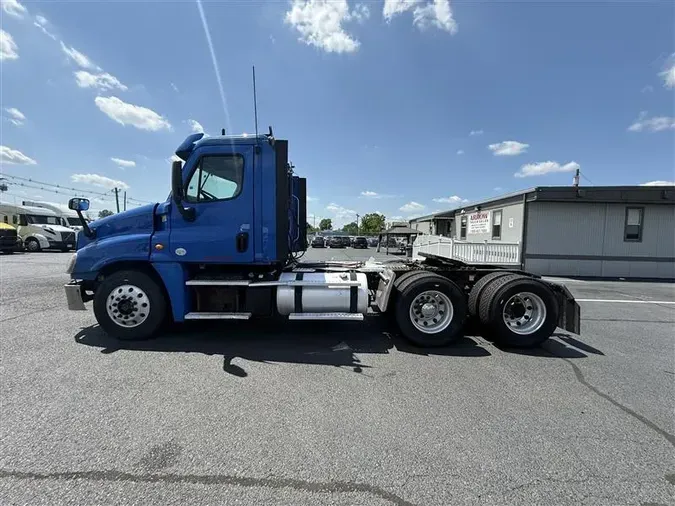 2013 FREIGHTLINER CASCADIA
