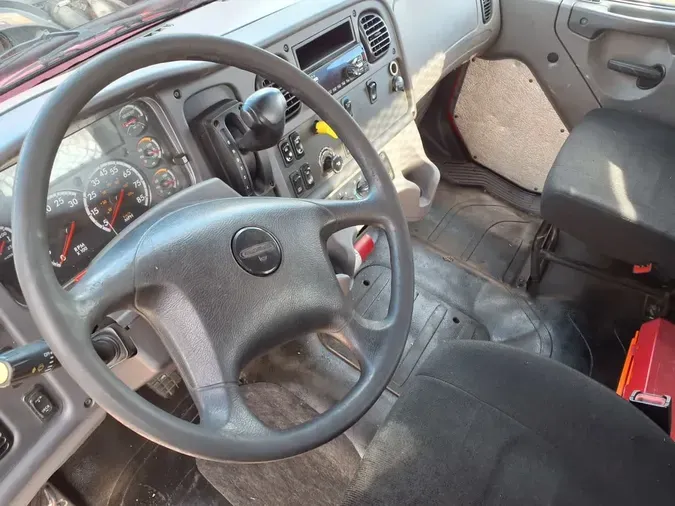 2019 FREIGHTLINER/MERCEDES M2 106