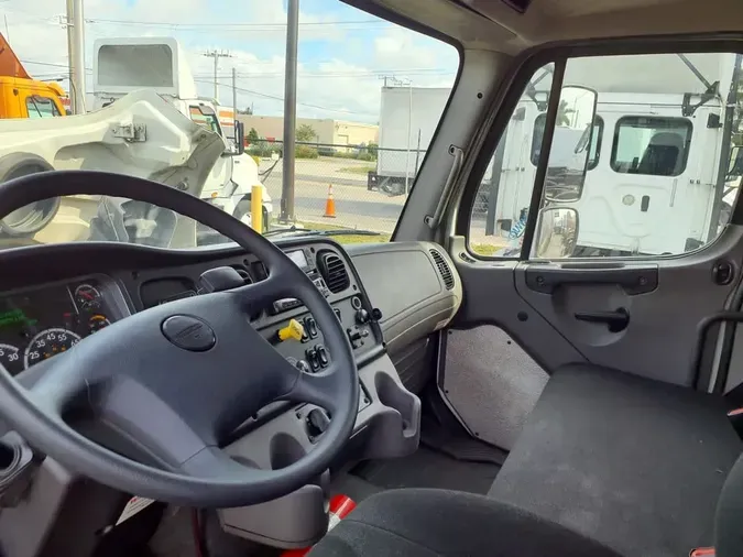 2019 FREIGHTLINER/MERCEDES M2 106a983f42eab079fde2871d7eb86a54fe6