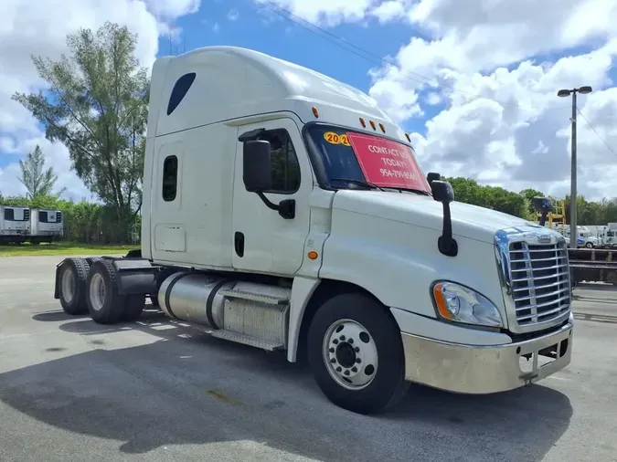 2020 FREIGHTLINER CASCADIA 125
