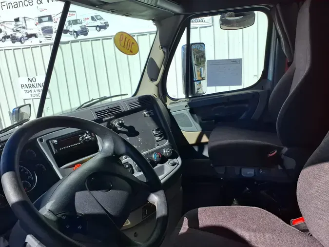 2019 FREIGHTLINER/MERCEDES CASCADIA 125