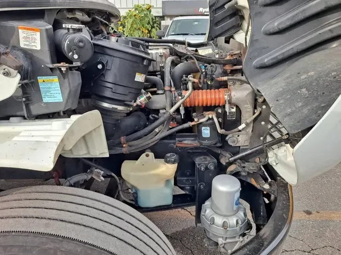 2019 FREIGHTLINER/MERCEDES M2 106