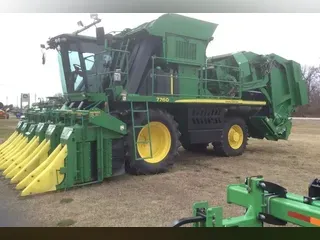 2010 John Deere 7760