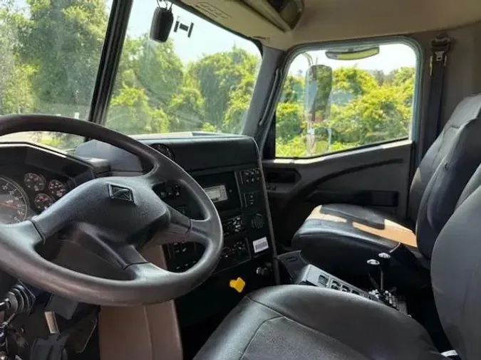 2020 International HX620