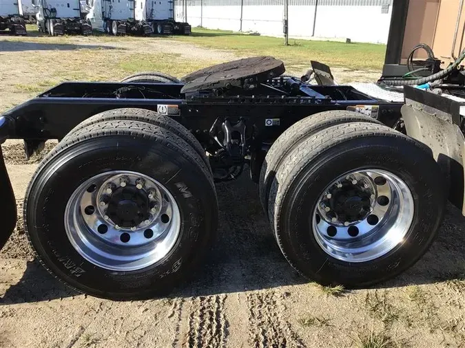 2021 KENWORTH T680a98bbf962f82694c6f6ead90ac323aab